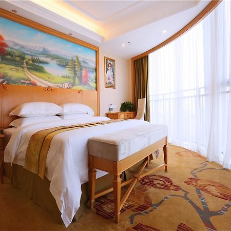 Vienna International Hotel Yantai Changjiang Road Xingyi Square Branch Exteriér fotografie