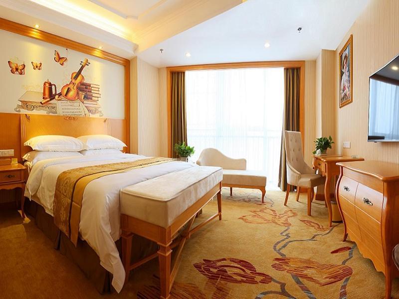 Vienna International Hotel Yantai Changjiang Road Xingyi Square Branch Exteriér fotografie